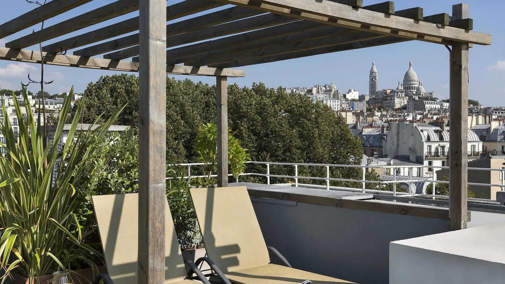 Citadines Montmartre Apart-hotel 3*