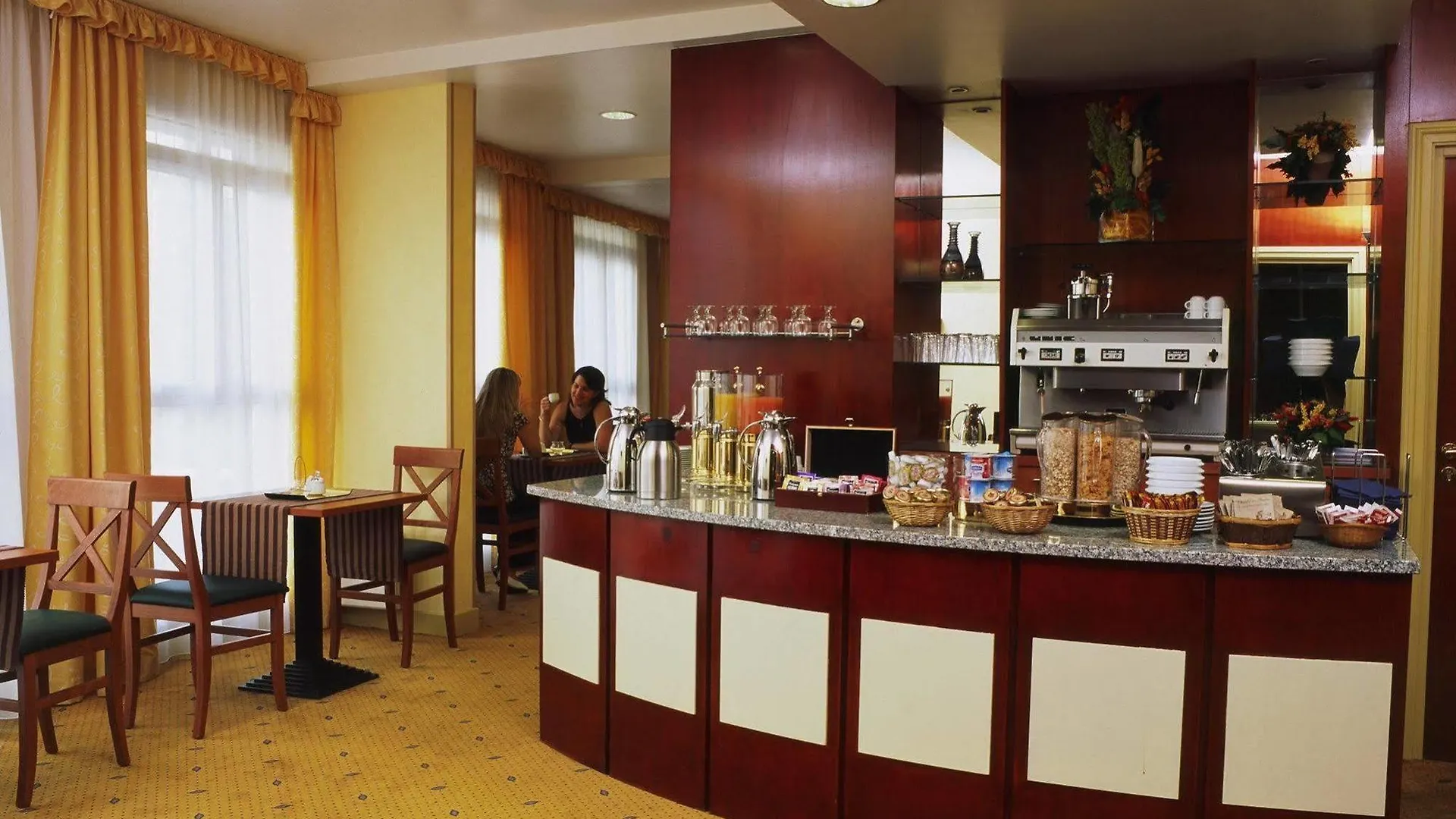 Citadines Montmartre Aparthotel 3*